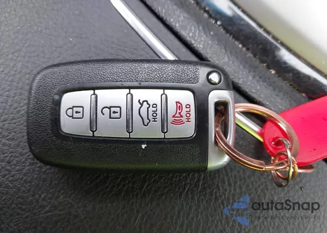 2013 Hyundai Genesis 3.8 z USA, uszkodzony, nr VIN KMHGC4DD9DU212934